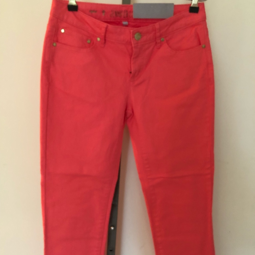 🔴SOLD🔴 NWT! Jennifer Lopez Coral Tulip